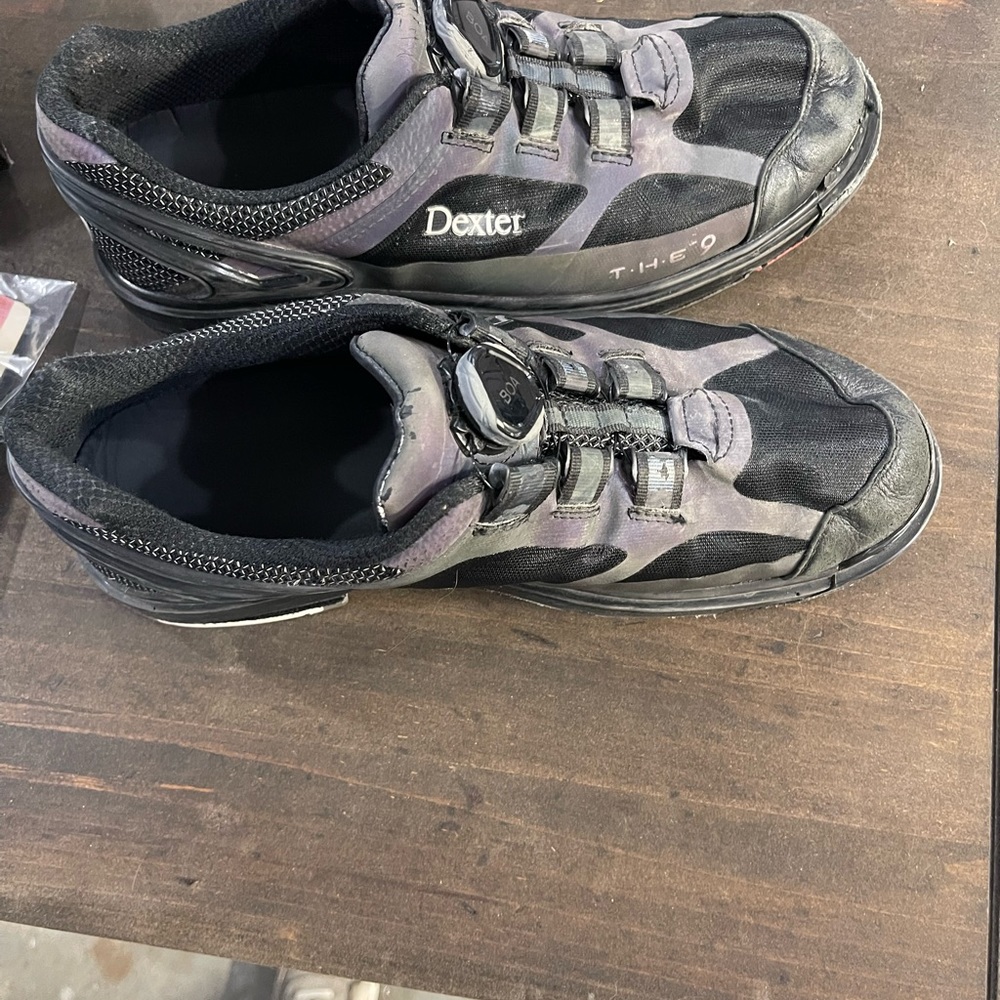 Bowling shoes